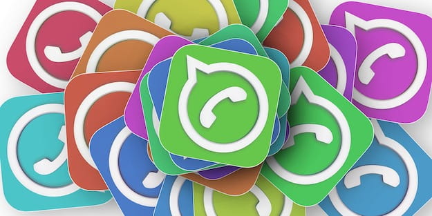 Iconos coloridos de WhatsApp